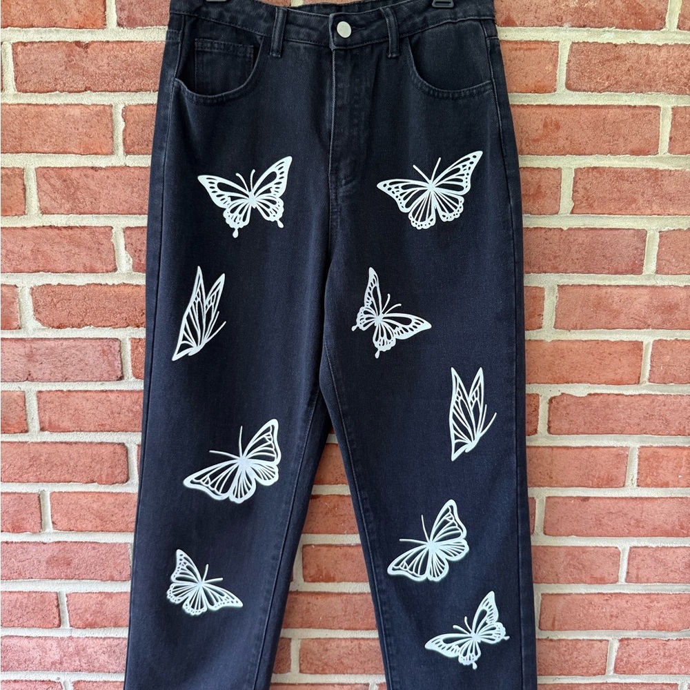 Straight Leg Jeans with Painted Butterflies. EUC. Medium. Shein Woman.